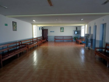 SALA DE ESPERA COM TV