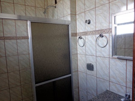 BANHEIRO DOS QUARTOS